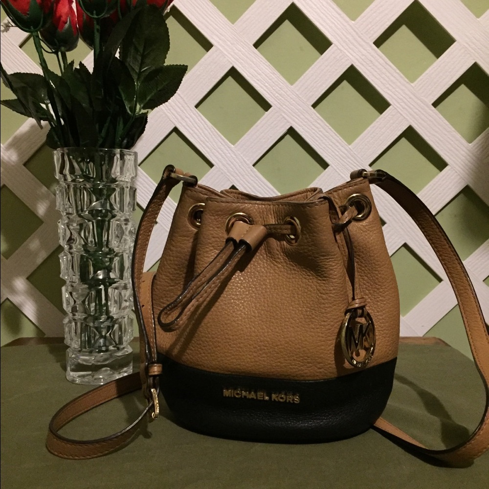 Michael Kors Duffle Crossbody